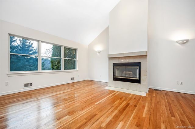 1A Jackson Avenue A, Hampton Bays, NY 11946