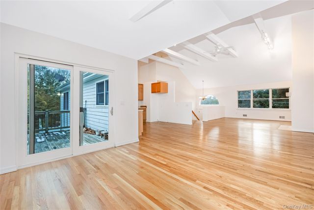 1A Jackson Avenue A, Hampton Bays, NY 11946