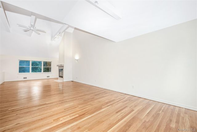 1A Jackson Avenue A, Hampton Bays, NY 11946