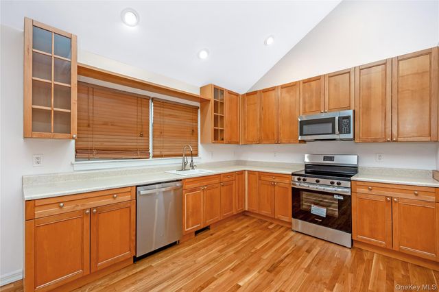 1A Jackson Avenue A, Hampton Bays, NY 11946