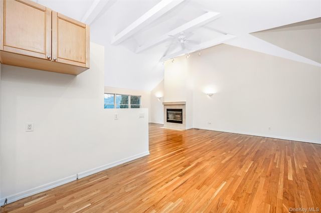 1A Jackson Avenue A, Hampton Bays, NY 11946