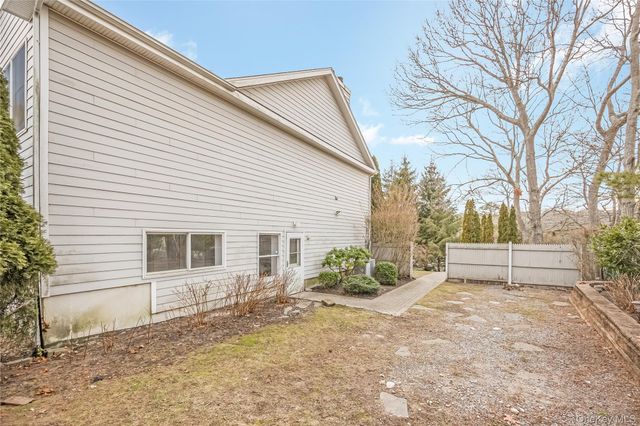 1A Jackson Avenue A, Hampton Bays, NY 11946