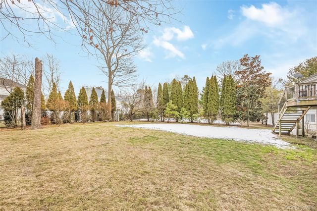 1A Jackson Avenue A, Hampton Bays, NY 11946