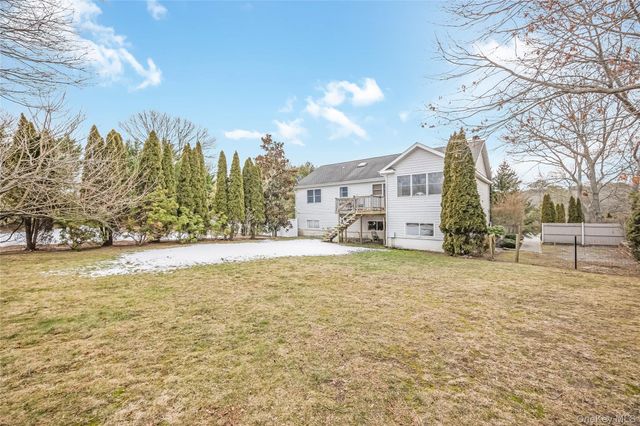 1A Jackson Avenue A, Hampton Bays, NY 11946