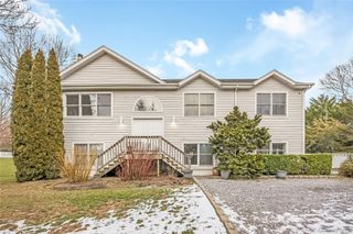 1A Jackson Avenue A, Hampton Bays, NY 11946