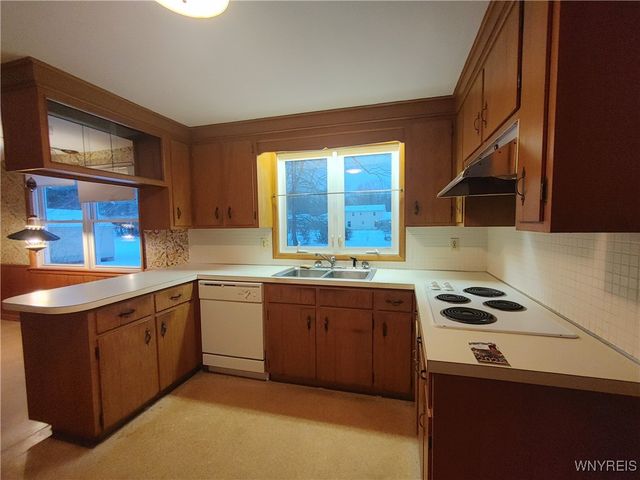 4750 Schurr Road, Clarence, NY 14031