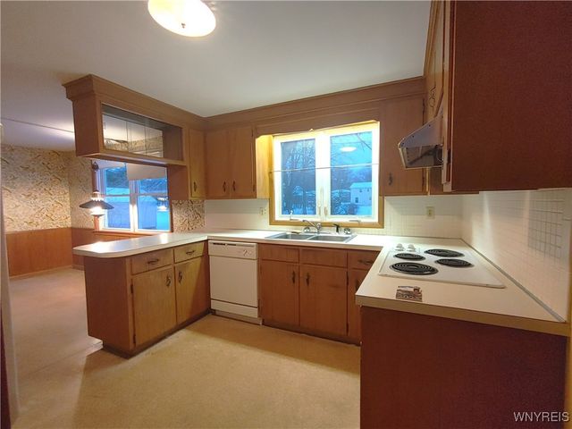 4750 Schurr Road, Clarence, NY 14031