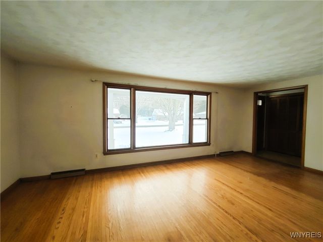 4750 Schurr Road, Clarence, NY 14031