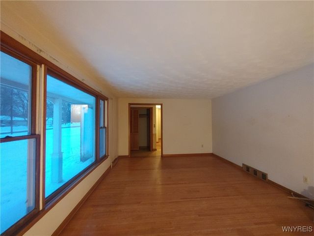 4750 Schurr Road, Clarence, NY 14031