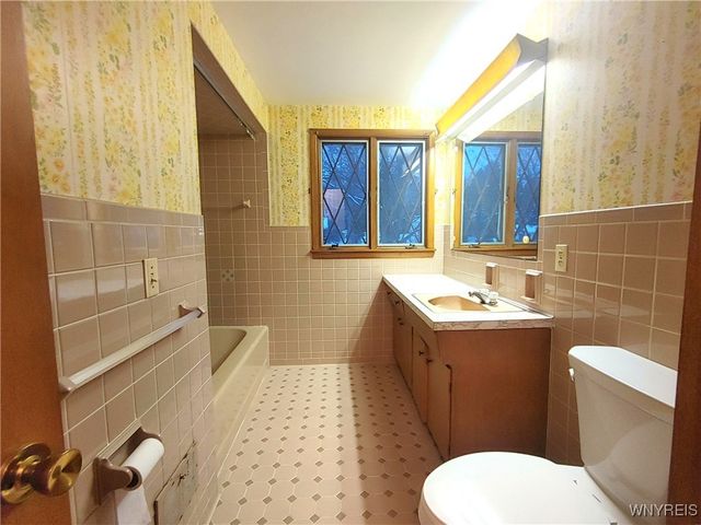 4750 Schurr Road, Clarence, NY 14031