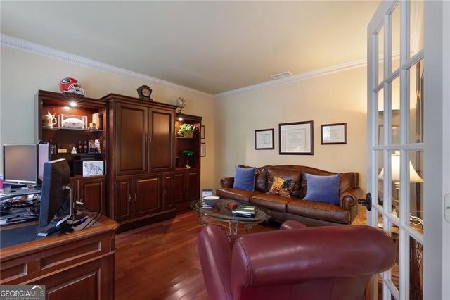 5825 Plantation Drive, Roswell, GA 30075