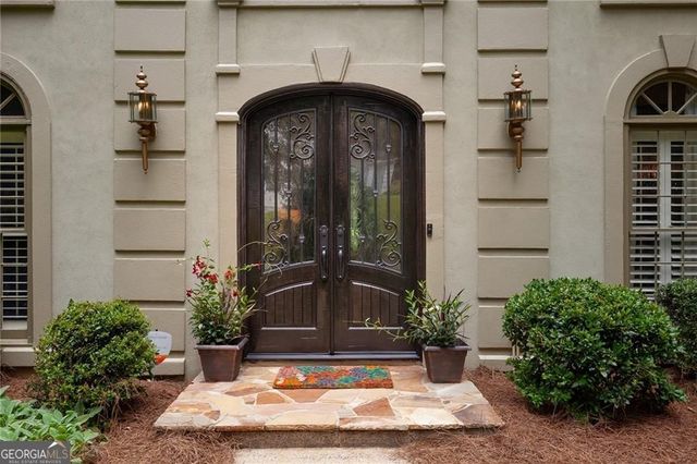 5825 Plantation Drive, Roswell, GA 30075