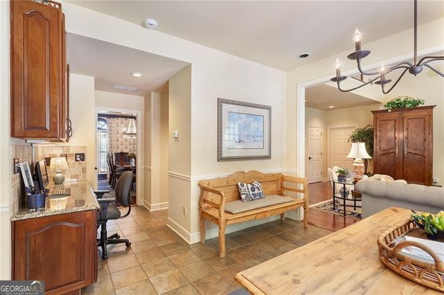 5825 Plantation Drive, Roswell, GA 30075