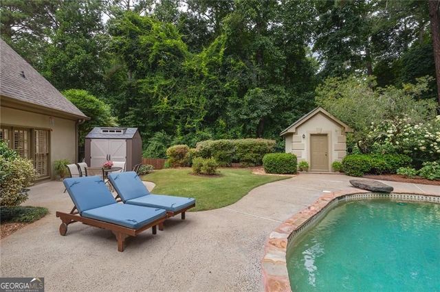 5825 Plantation Drive, Roswell, GA 30075