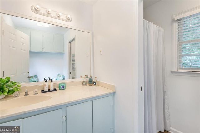 5825 Plantation Drive, Roswell, GA 30075