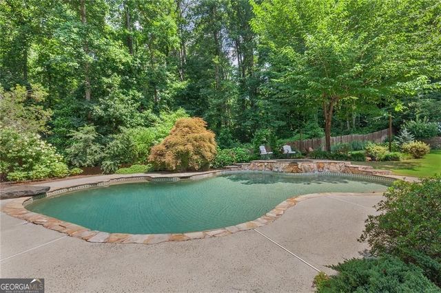 5825 Plantation Drive, Roswell, GA 30075