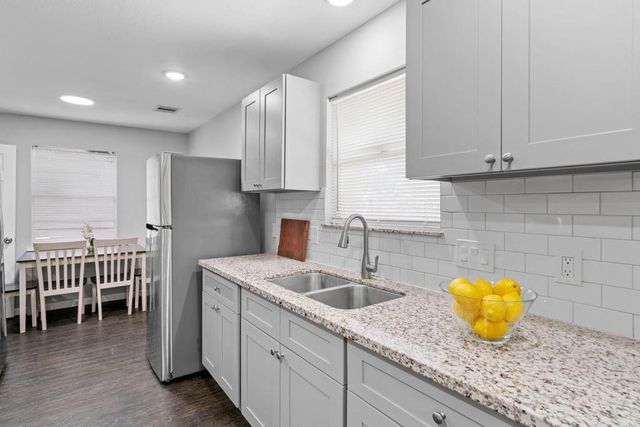 5507 Greylog Drive, Houston, TX 77048