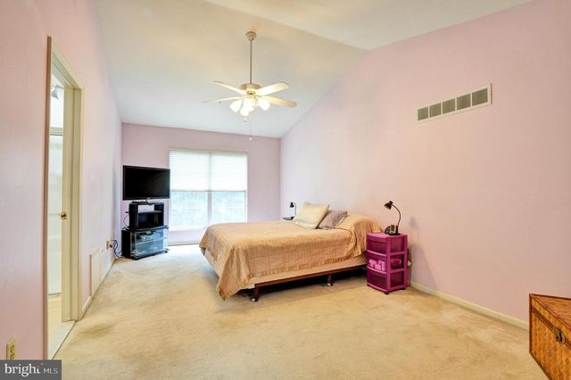 43 HAMPTON CT, Eagleville, PA 19403