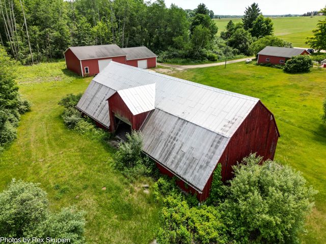 3193 W 112th Street, Grant, MI 49327