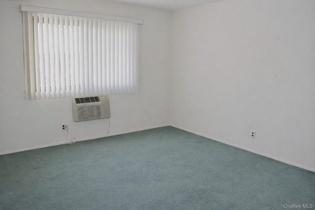 10 Oakwood Terrace 88, New Windsor, NY 12553