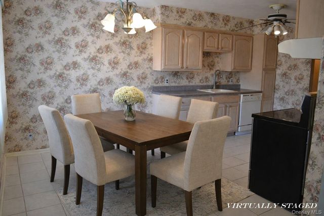 10 Oakwood Terrace 88, New Windsor, NY 12553