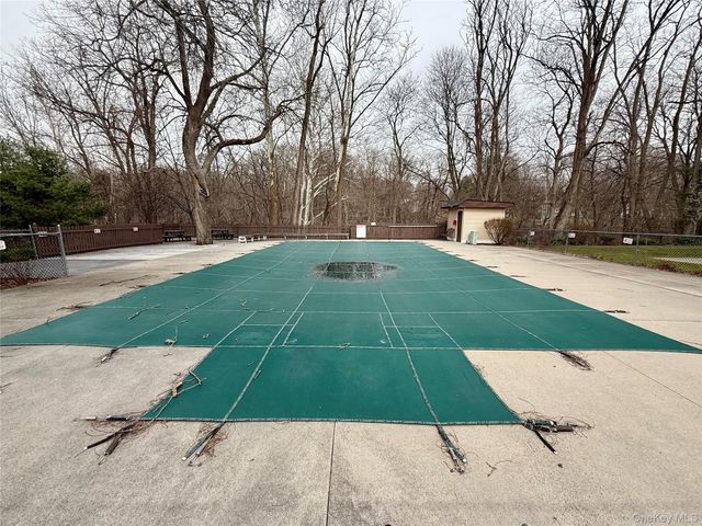 10 Oakwood Terrace 88, New Windsor, NY 12553