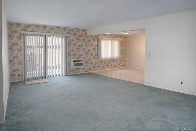 10 Oakwood Terrace 88, New Windsor, NY 12553