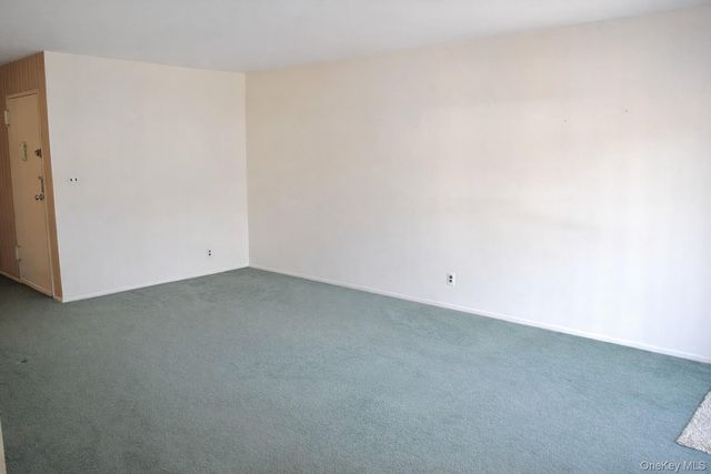 10 Oakwood Terrace 88, New Windsor, NY 12553