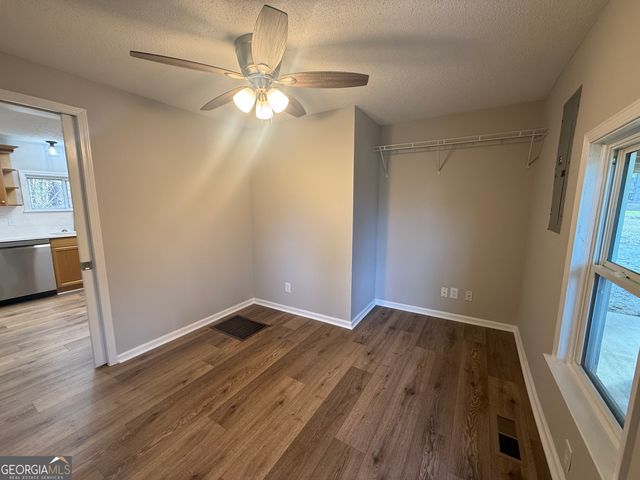 883 Hammett Road, Lagrange, GA 30241