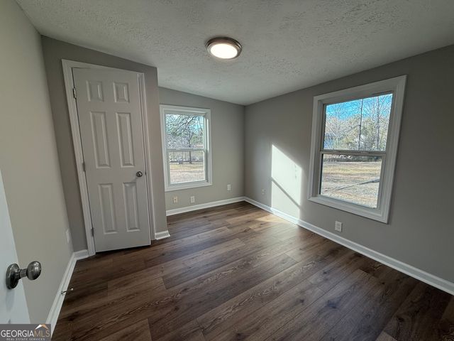 883 Hammett Road, Lagrange, GA 30241