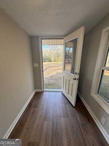 883 Hammett Road, Lagrange, GA 30241