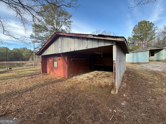 883 Hammett Road, Lagrange, GA 30241