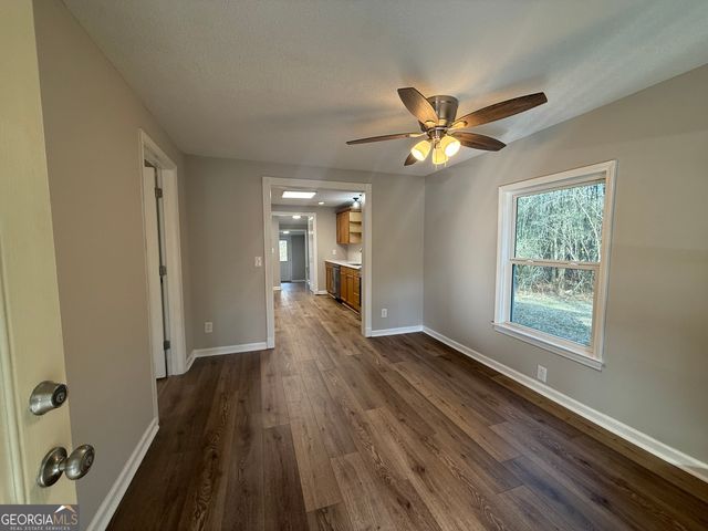 883 Hammett Road, Lagrange, GA 30241