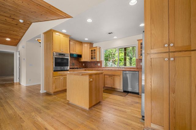 4061 Pacific Crest Ct, Placerville, CA 95667