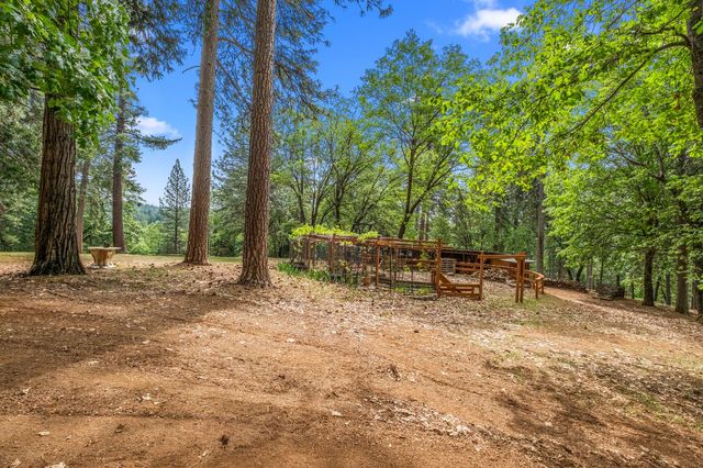 4061 Pacific Crest Ct, Placerville, CA 95667