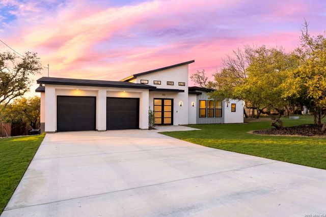 707 Lone Cir, San Antonio, TX 78260