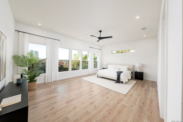 707 Lone Cir, San Antonio, TX 78260