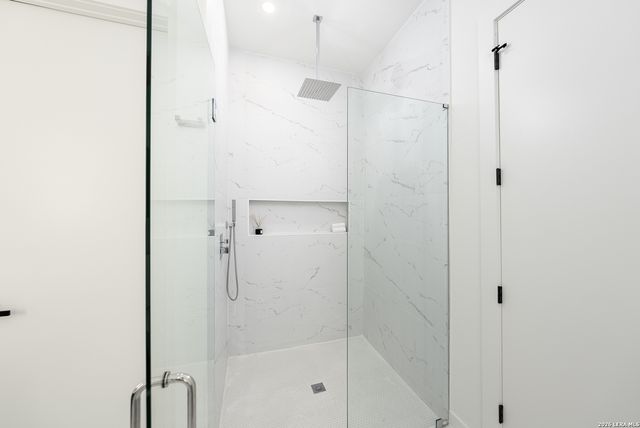 707 Lone Cir, San Antonio, TX 78260