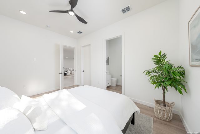 707 Lone Cir, San Antonio, TX 78260