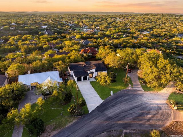 707 Lone Cir, San Antonio, TX 78260