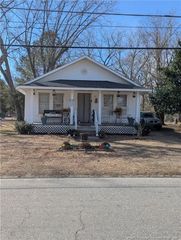 208 Old Whiteville Road, Lumberton, NC 28358