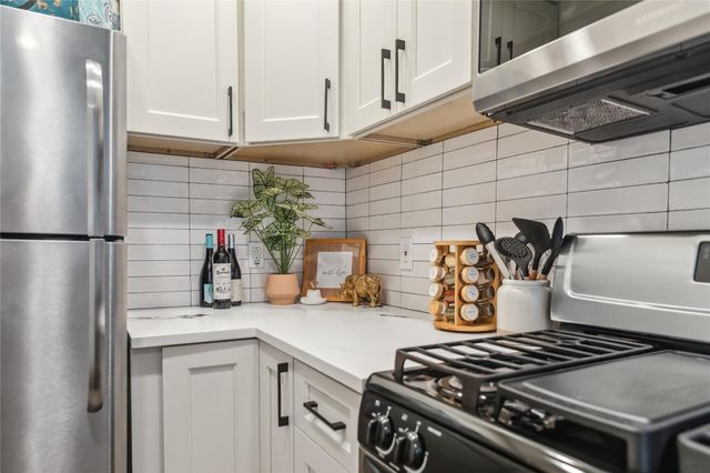 1313 E 52nd ST 101, Austin, TX 78723