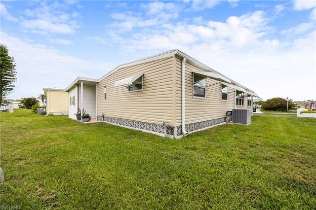 529 Palmer BLVD, North Fort Myers, FL 33903
