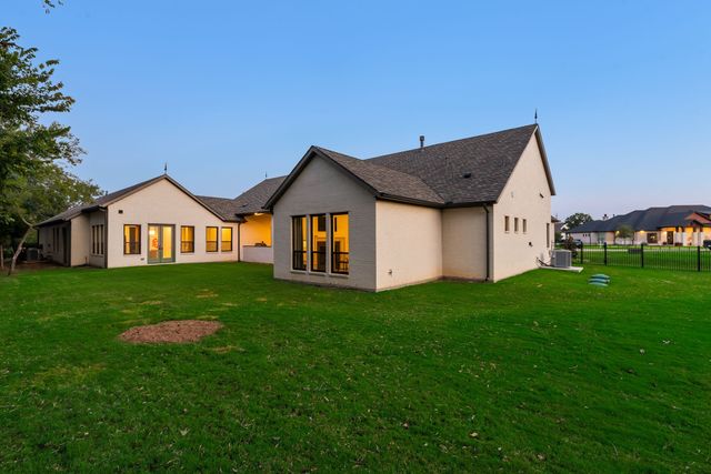 108 Copper Creek Trail, Copper Canyon, TX 76226