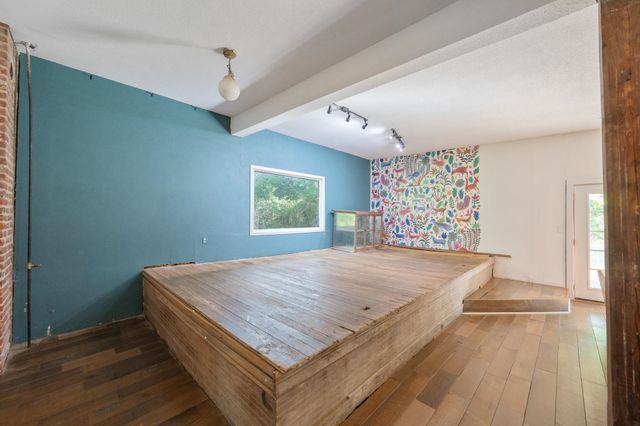 1035 BEACON RD, Parsons, TN 38363