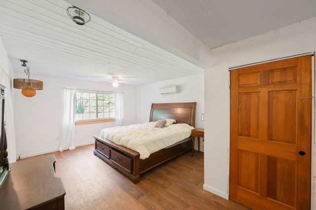 1035 BEACON RD, Parsons, TN 38363