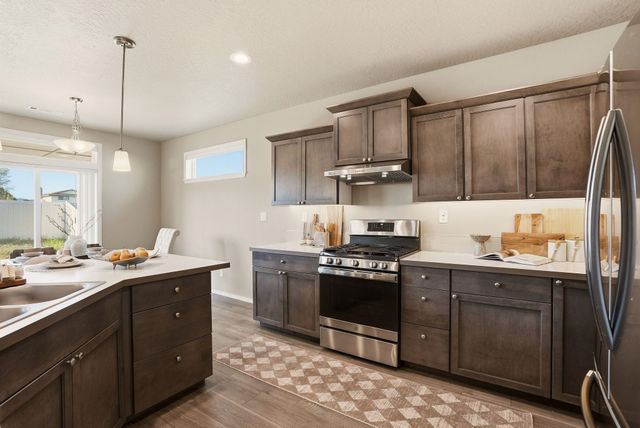 19646 E Spruce Ln, Greenacres, WA 99016