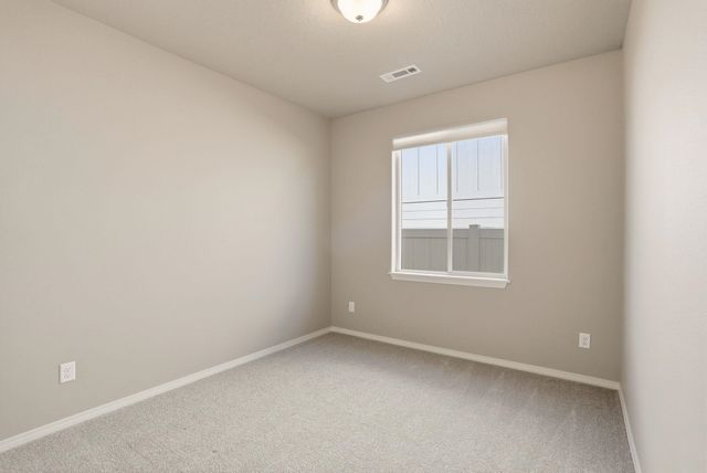 19646 E Spruce Ln, Greenacres, WA 99016