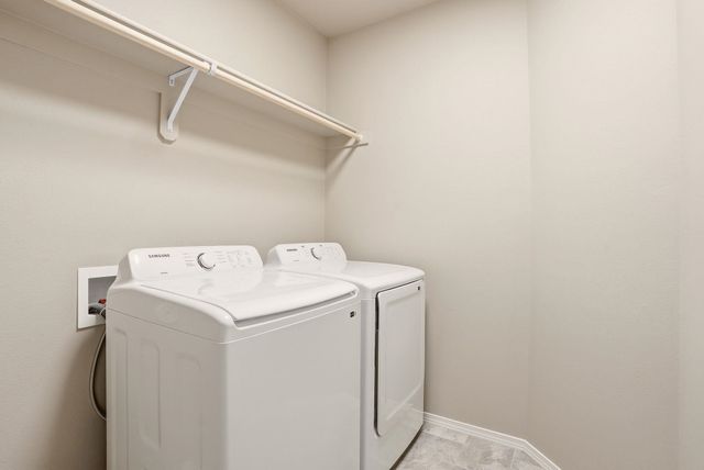 19646 E Spruce Ln, Greenacres, WA 99016