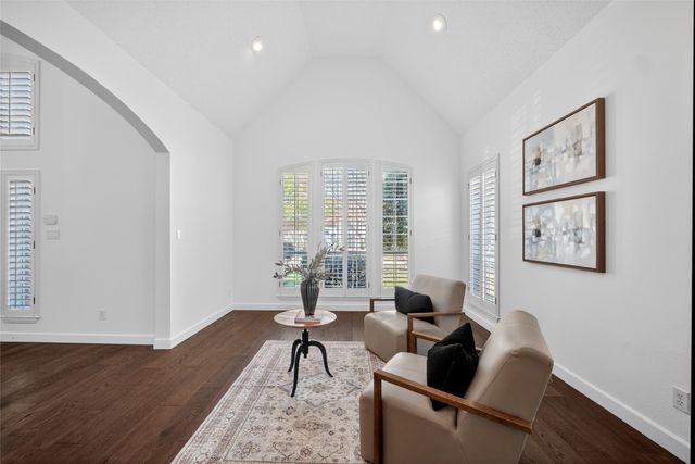 7100 Oakbrook Drive, Plano, TX 75025